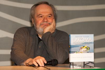 Könyvbemutató-stock-foto