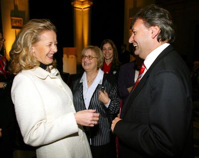 A kulturális miniszter megnyitotta a Van Gogh-kiállítást-stock-foto