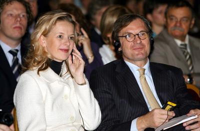 A kulturális miniszter megnyitotta a Van Gogh-kiállítást-stock-foto