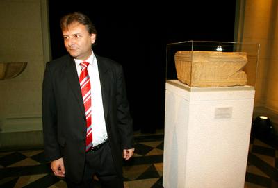 A kulturális miniszter megnyitotta a Van Gogh-kiállítást-stock-foto