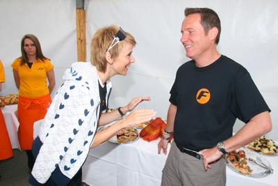 Sztárok takarították a várost-stock-foto