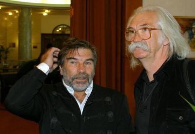 Együttműködést írt alá a Fidesz és a Nemzeti Fórum-stock-foto