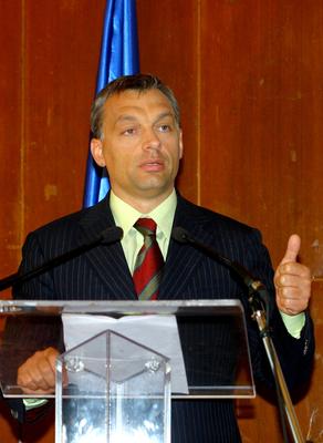 Együttműködést írt alá a Fidesz és a Nemzeti Fórum-stock-foto