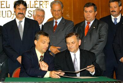 Együttműködést írt alá a Fidesz és a Nemzeti Fórum-stock-foto