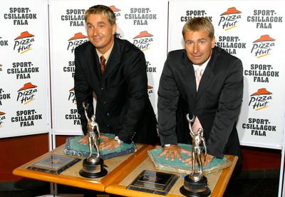 A Lázár-testvérek kézlenyomata is felkerül a Magyar Sportcsillagok Falára-stock-foto