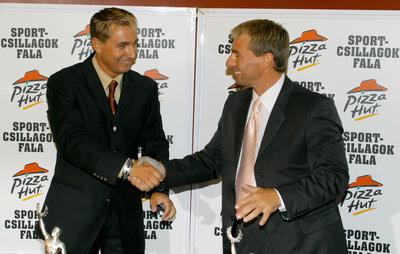 A Lázár-testvérek kézlenyomata is felkerül a Magyar Sportcsillagok Falára-stock-foto