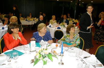 Jótékonysági vacsora-stock-foto