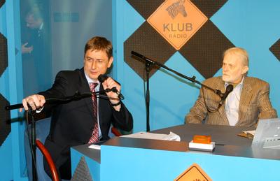 Gyurcsány Ferenc műsort vezet a Klub Rádióban-stock-foto