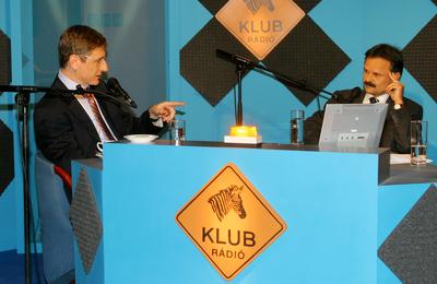 Gyurcsány Ferenc műsort vezet a Klub Rádióban-stock-foto