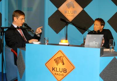 Gyurcsány Ferenc műsort vezet a Klub Rádióban-stock-foto