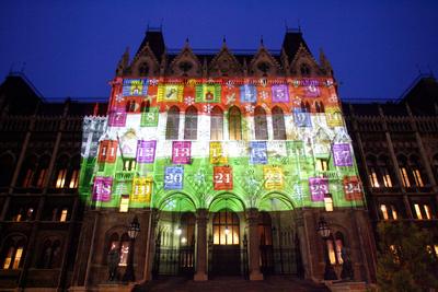 Ünneplőben az ország háza-stock-foto