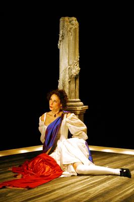 April de Angelis: Színházi Bestiák-stock-foto