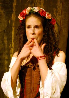 April de Angelis: Színházi Bestiák-stock-foto