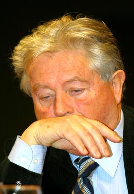 Szabó István és osztálytársai az ügynökmúltról nyilatkoztak-stock-foto