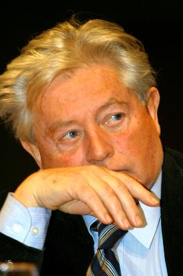 Szabó István és osztálytársai az ügynökmúltról nyilatkoztak-stock-foto