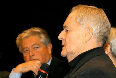 Szabó István és osztálytársai az ügynökmúltról nyilatkoztak-stock-foto