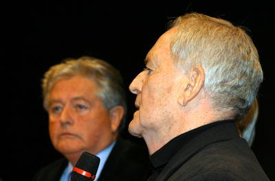 Szabó István és osztálytársai az ügynökmúltról nyilatkoztak-stock-foto