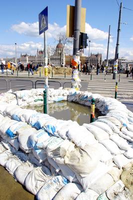 Árvíz Budapesten-stock-foto