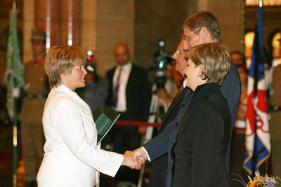 Állami kitüntetések augusztus 20-a alkalmából-stock-foto