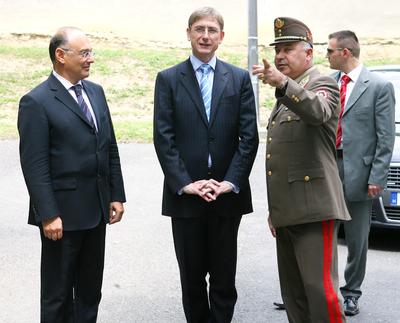 Honvédségi értekezlet-stock-foto