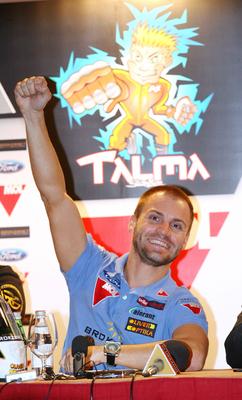 Autót és motort kapott Talma ajándékba-stock-foto