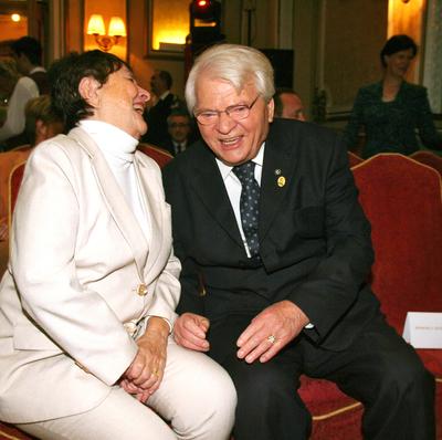 Megalakult a Nemzeti Művész Klub-stock-foto