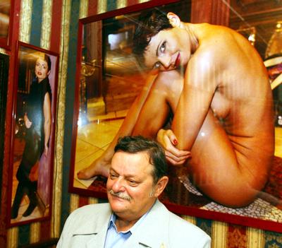 Anettka felkészült az űrugrásra-stock-foto