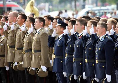 Augusztus 20-i tisztavatás a Hősök terén-stock-foto