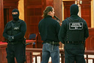 Helyben hagyták Budaházy büntetését-stock-foto