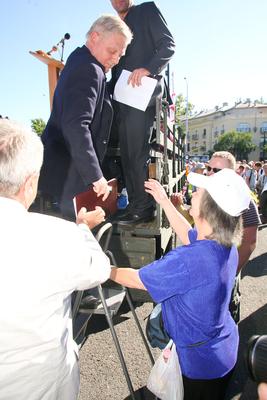 Az előrehozott választásokért demonstráltak a Hősök terén-stock-foto