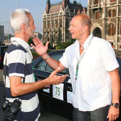 Elrajtolt a Magyar Borok Útja Rally-stock-foto