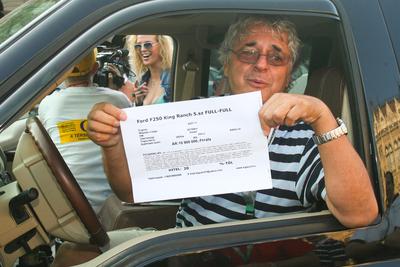 Elrajtolt a Magyar Borok Útja Rally-stock-foto