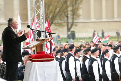 Új tagokkal bővült a Magyar Gárda-stock-foto