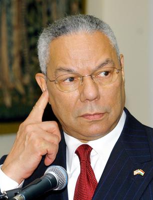 Colin Powell Budapesten-stock-foto