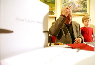 Rajzok és írások – Makovecz Imre könyvbemutatója-stock-foto