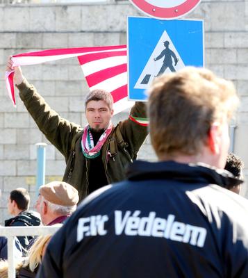 Ünnepi megemlékezés a Petőfi szobornál-stock-foto