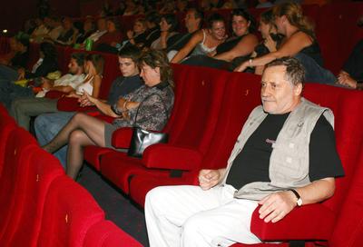 Őfelsége pincére voltam - díszbemutató-stock-foto