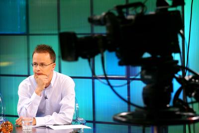 Politikus a Mokkában-stock-foto