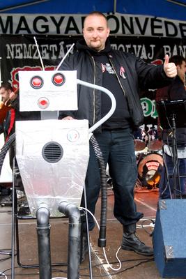 Molotovval ünnepelt a Magyar Önvédelmi Mozgalom-stock-foto