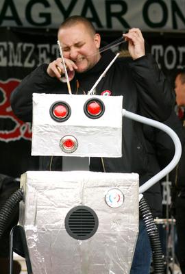 Molotovval ünnepelt a Magyar Önvédelmi Mozgalom-stock-foto