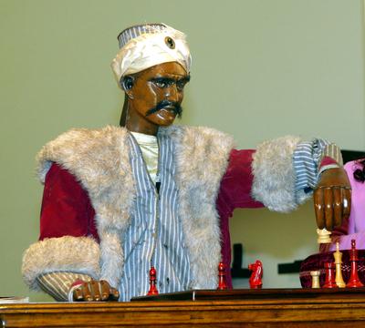 Kempelen Farkas sakkautomatája a Műcsarnokban-stock-foto