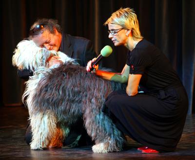 Művészek az állatokért a Tháliában-stock-foto