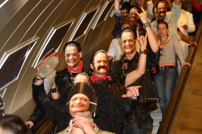 Nagy Ferók a metróban-stock-foto