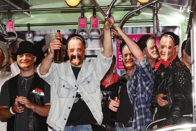 Nagy Ferók a metróban-stock-foto