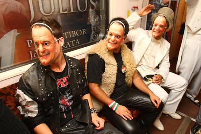 Nagy Ferók a metróban-stock-foto