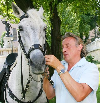 Javában próbálnak a Hagyományok házában-stock-foto