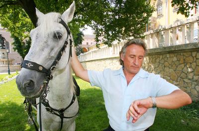 Javában próbálnak a Hagyományok házában-stock-foto