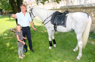 Javában próbálnak a Hagyományok házában-stock-foto