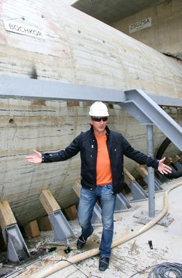 Fúrópajzs keresztelő az Etele téren-stock-foto