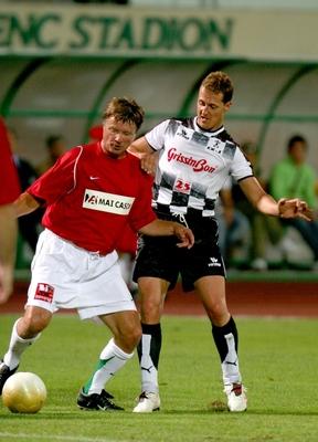 A pilóták nyerték a jótékonysági labdarúgó-mérkőzést-stock-foto